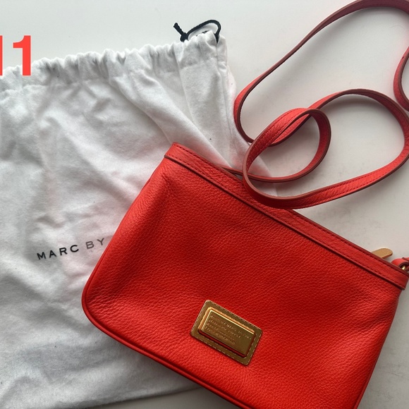 Bags and Wallets (Kate Spade, Michael Kors, Tory Burch) - Picture 7 of 9